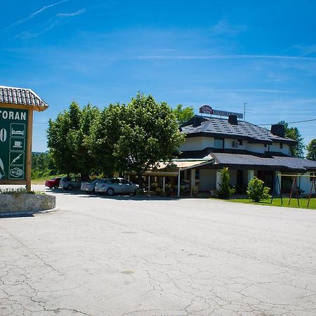 Restaurant Rooms Pino Slunj Exterior photo