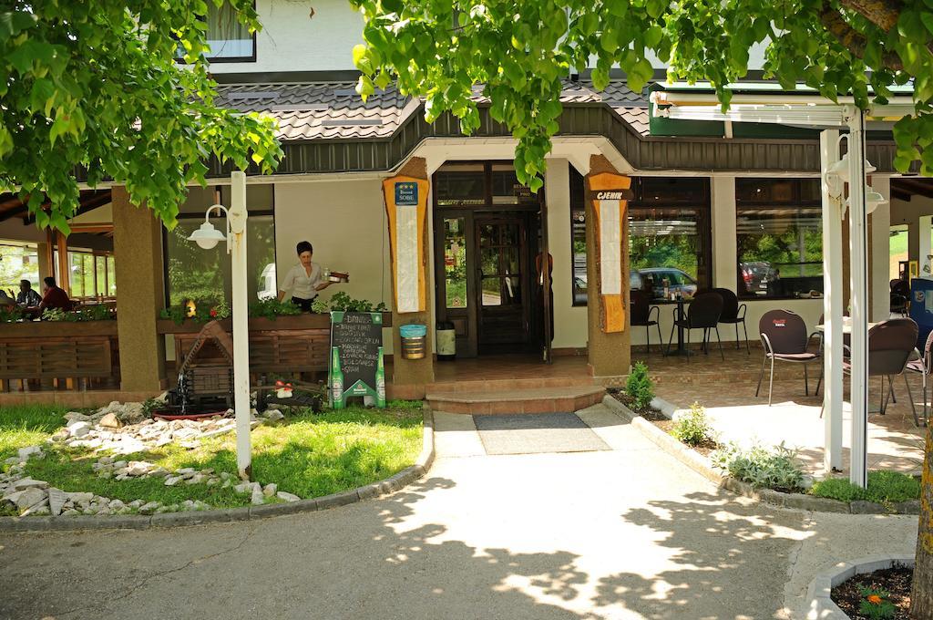 Restaurant Rooms Pino Slunj Exterior photo